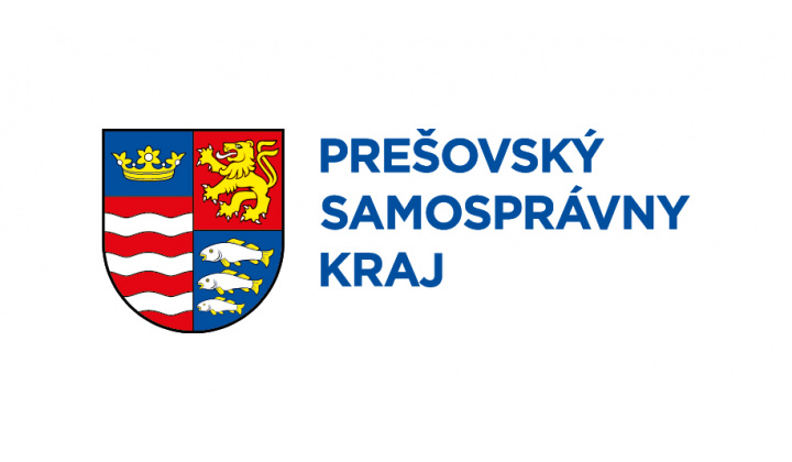 Fotka - Oplotenie a zábradlie futbalového ihriska v obci Čaklov